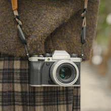 Fotoaparato objektyvas - Viltrox AF 56 mm F / 1.7 Fuji X sidabrinis