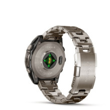 „Garmin Fenix 8“ 3,56 cm (1,4 colio) AMOLED 47 mm Skaitmeninis 454 x 454 pikselių Jutiklinis ekranas Titano Wi-Fi GPS (p