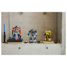 LEGO IKONAI Optimus Prime