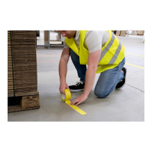 „Duraline Basic“ grindų žymėjimo juosta, 50 mm x 33 m, geltona, juoda „Duraline Basic“ grindų žymėjimo juosta, 50 mm x 33 m, geltona, juoda