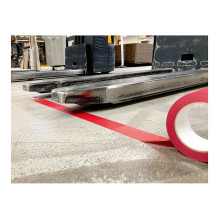 „Duraline Basic“ grindų žymėjimo juosta, 50 mm x 33 m, geltona, juoda „Duraline Basic“ grindų žymėjimo juosta, 50 mm x 33 m, geltona, juoda