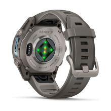 Garmin fenix 9 43mm Kieselgrau / Titan Silikon Armband Garmin fenix 9 43mm Kieselgrau / Titan Silikon Armband