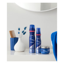 NIVEA Care &amp; Hold Schaumfestiger 150,0 ml