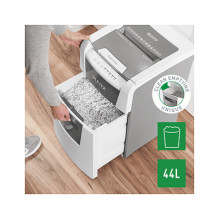 LEITZ Aktenvernichter IQ 150 Autofee P4 / 4x28 / 150 Blatt / 44l / Klamm / Kred / LEITZ Aktenvernichter IQ 150 Autofee P4 / 4x28 / 150 Blatt / 44l / Klamm / Kred /