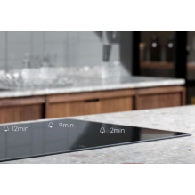 „Electrolux Serie 700 EIS62453IZ“ juoda, įmontuojama, 60 cm, zoninė indukcinė kaitlentė, 4 zona(-os),