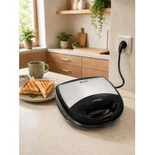 Brock SSM 2004 SS 3 in 1 Sandwich / Waffle Maker And Nutlet Makerl 750W, Black / Steel Brock SSM 2004 SS 3 in 1 Sandwich / Waffle Maker And Nutlet Makerl 750W, Black / Steel
