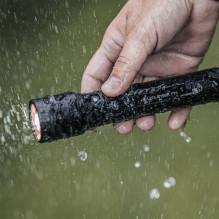 Ledlenser P7R juodas rankinis žibintuvėlis LED