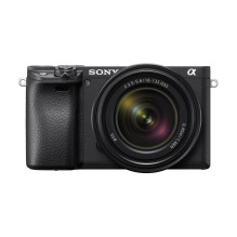 Sony α 6400 + SEL18135...