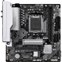 Gigabyte B650M Gaming...