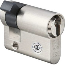 Gira 000200 Melna