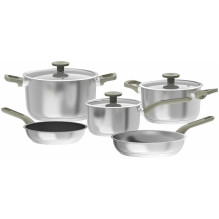 Pot and pan set, with a lid...