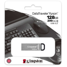 Kingston 128GB DataTraveler Kyson USB 3.2 Silver DTKN / 128GB Kingston 128GB DataTraveler Kyson USB 3.2 Silver DTKN / 128GB