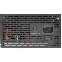„Thermaltake Toughpower GF A3 650W“ maitinimo šaltinis