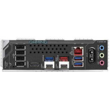 „Gigabyte X870 GAMING X WiFi7“ pagrindinė plokštė