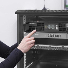 Qoltec 52286 UPS RACK 2kVA