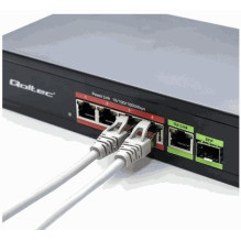 Qoltec FAST Ethernet PoE Switch 4x RJ45 PoE 1x RJ45 Uplink 1x SFP Qoltec FAST Ethernet PoE Switch 4x RJ45 PoE 1x RJ45 Uplink 1x SFP