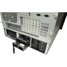 Inter-Tech 6U-6606 Juoda Inter-Tech 6U-6606 Juoda