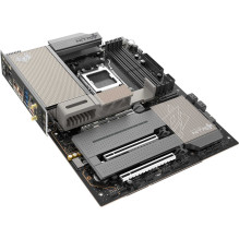 Sapphire NITRO+ X870EA...