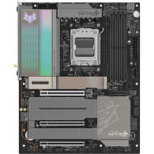 Sapphire NITRO+ X870EA WIFI7 black / silver Sapphire NITRO+ X870EA WIFI7 black / silver