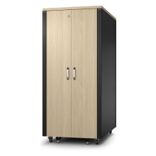 APC NetShelter Garsui nepralaidus serverio stovas 32U 230V 1666H x 750W x 1134D mm klevas APC NetShelter Garsui nepralaidus serverio stovas 32U 230V 1666H x 750W x 1134D mm klevas