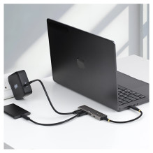 STARTECH.COM 4-Port USB-C Hub 10Gbps 100W Power Delivery 4x USB-C Ports Überstromschutz PCR-Aluminium für MacBook Dell T STARTECH.COM 4-Port USB-C Hub 10Gbps 100W Power Delivery 4x USB-C Ports Überstromschutz PCR-Aluminium für MacBook Dell T