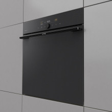 Gorenje Inbyggnadsugn på 77 l med pyrolytisk självrengöring som förenklar underhållet. Jämn värmefördelning ger stabila Gorenje Inbyggnadsugn på 77 l med pyrolytisk självrengöring som förenklar underhållet. Jämn värmefördelning ger stabila