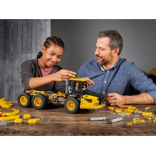 LEGO TECHNIC 42114 Volvo 6x6 šarnyrinis savivartis LEGO TECHNIC 42114 Volvo 6x6 šarnyrinis savivartis