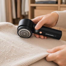 Esperanza ECS012 Cordless Clothes Shaver Black Esperanza ECS012 Cordless Clothes Shaver Black