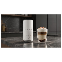 Smeg Milchaufschumer MFF02CREU, 3 Funktionen, Antihaft, 500W, Creme