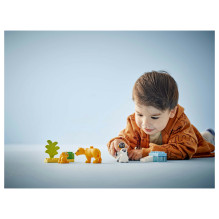 LEGO DUPLO Wild Animal Families: Penguins &amp; Lions