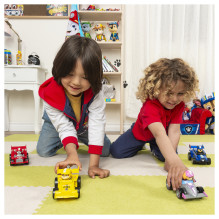 Spinmaster Paw Patrol - Ready, Race, Rescue, Rubbles Race &amp; Go Deluxe Basis Fahrzeug (mit Figur)