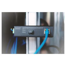 DIGITUS Konverter Industrial Gigabit Media RJ45 SFP PoE PSE