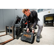 NEO TOOLS Socket Set 1 / 2", 1 / 3", 220 pcs, Satin Finish NEO TOOLS Socket Set 1 / 2", 1 / 3", 220 pcs, Satin Finish