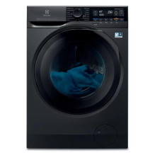 Electrolux skalbimo mašina-džiovyklė. Juodos spalvos skalbimo mašina su džiovykle EW8W261BG