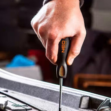Atsuktuvas - NEO TOOLS 30 dalių atsuktuvų ir antgalių rinkinys Juodas Atsuktuvas - NEO TOOLS 30 dalių atsuktuvų ir antgalių rinkinys Juodas
