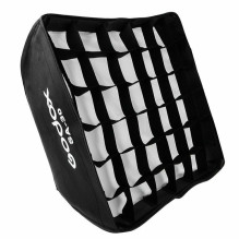 Lighting accessory - Godox Softbox + Grid 30x30cm for S30 Focusing LED Spotlight Lighting accessory - Godox Softbox + Grid 30x30cm for S30 Focusing LED Spotlight