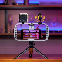 Vaizdo įrašymo rinkinys - Godox Vlogging Kit VK1 Shotgun Mic, LED Light, Smartphone Rig, Mini Tripod Vaizdo įrašymo rinkinys - Godox Vlogging Kit VK1 Shotgun Mic, LED Light, Smartphone Rig, Mini Tripod