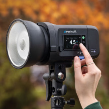 Lighting Equipment - Westcott FJ250 Strobe 5500K Touchscreen Lighting Equipment - Westcott FJ250 Strobe 5500K Touchscreen