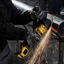 DeWALT DeWALT DCG440N-XJ kampinis šlifuoklis 18 cm 2,6 kg DeWALT DeWALT DCG440N-XJ kampinis šlifuoklis 18 cm 2,6 kg