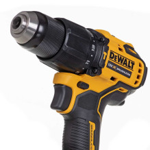 DeWALT Dewalt 6-piece power tool set (DCK2062M2T-QW) DeWALT Dewalt 6-piece power tool set (DCK2062M2T-QW)