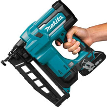 Makita DBN600RTJ staple gun