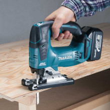 Makita DJV182Z