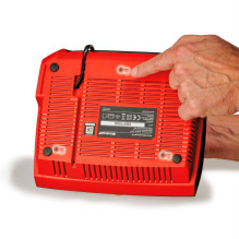 Einhell EINHELL Power-X-Change įkroviklis Power X-Boostcharger 8A juodas / raudonas Einhell EINHELL Power-X-Change įkroviklis Power X-Boostcharger 8A juodas / raudonas
