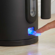 Petra PT5632MBLKVDE 3KW Virdulys matinės juodos spalvos