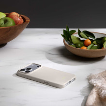 Apple Beats Hardshell Case...