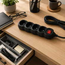 Esperanza ELK213K Power strip 4GN / 3M Black