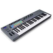 „Novation FLkey 49“ viso dydžio MIDI klaviatūra (49 klavišai)