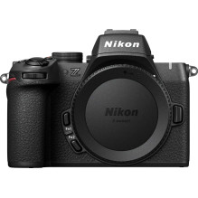 Nikon Z50 II Juoda