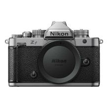 Nikon Z f + 24-70mm Silver Nikon Z f + 24-70mm Silver