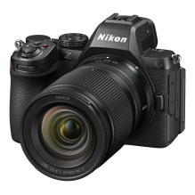 Nikon Z5 II + 24-105mm f / 4-7.1 Black